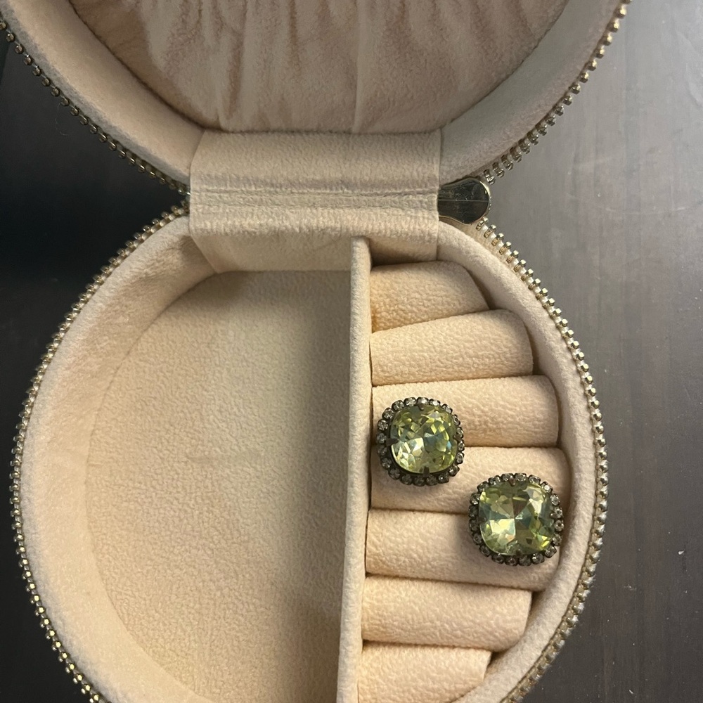 Elegant Sorrelli Green Stud Earrings